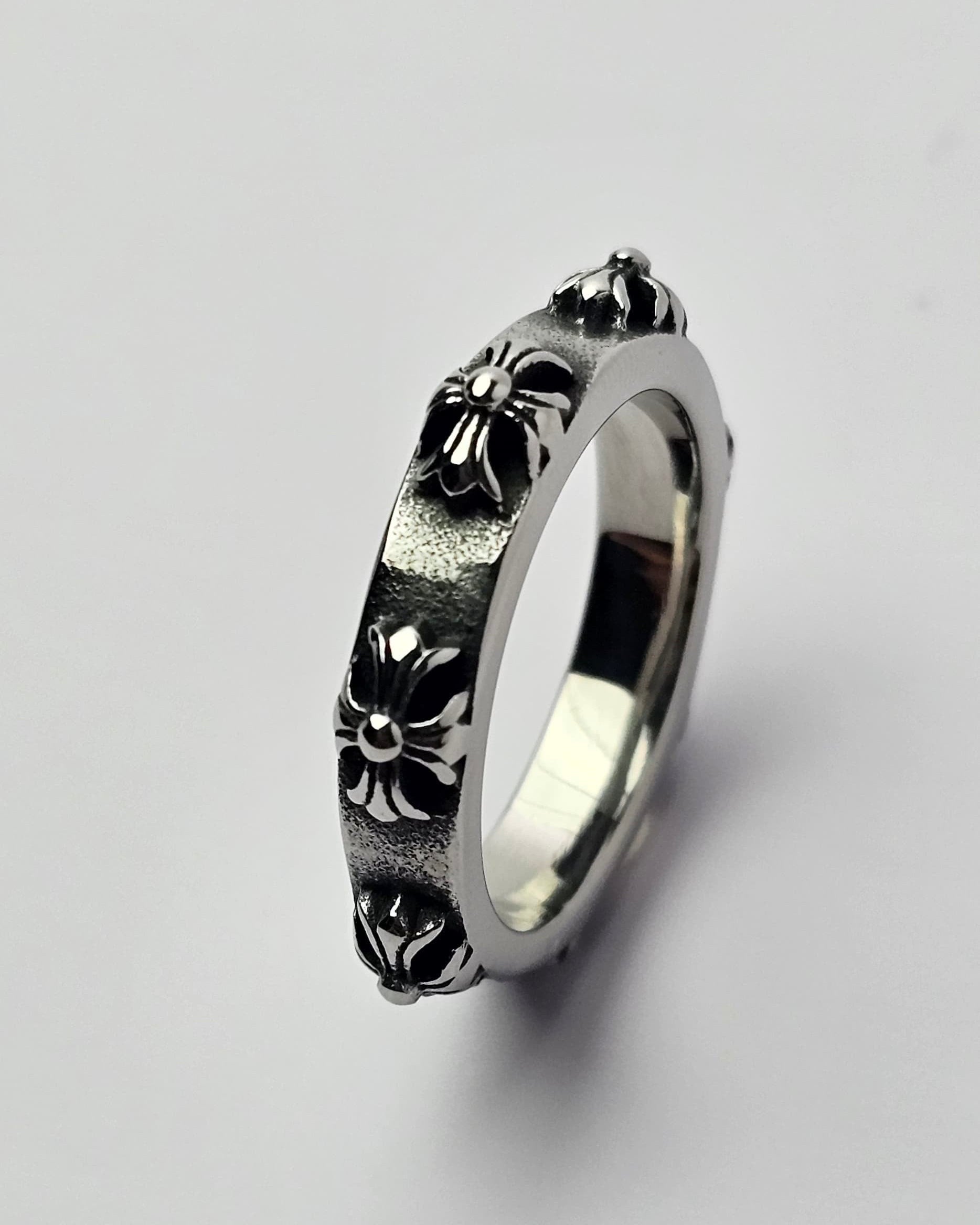 CH Petal Ring