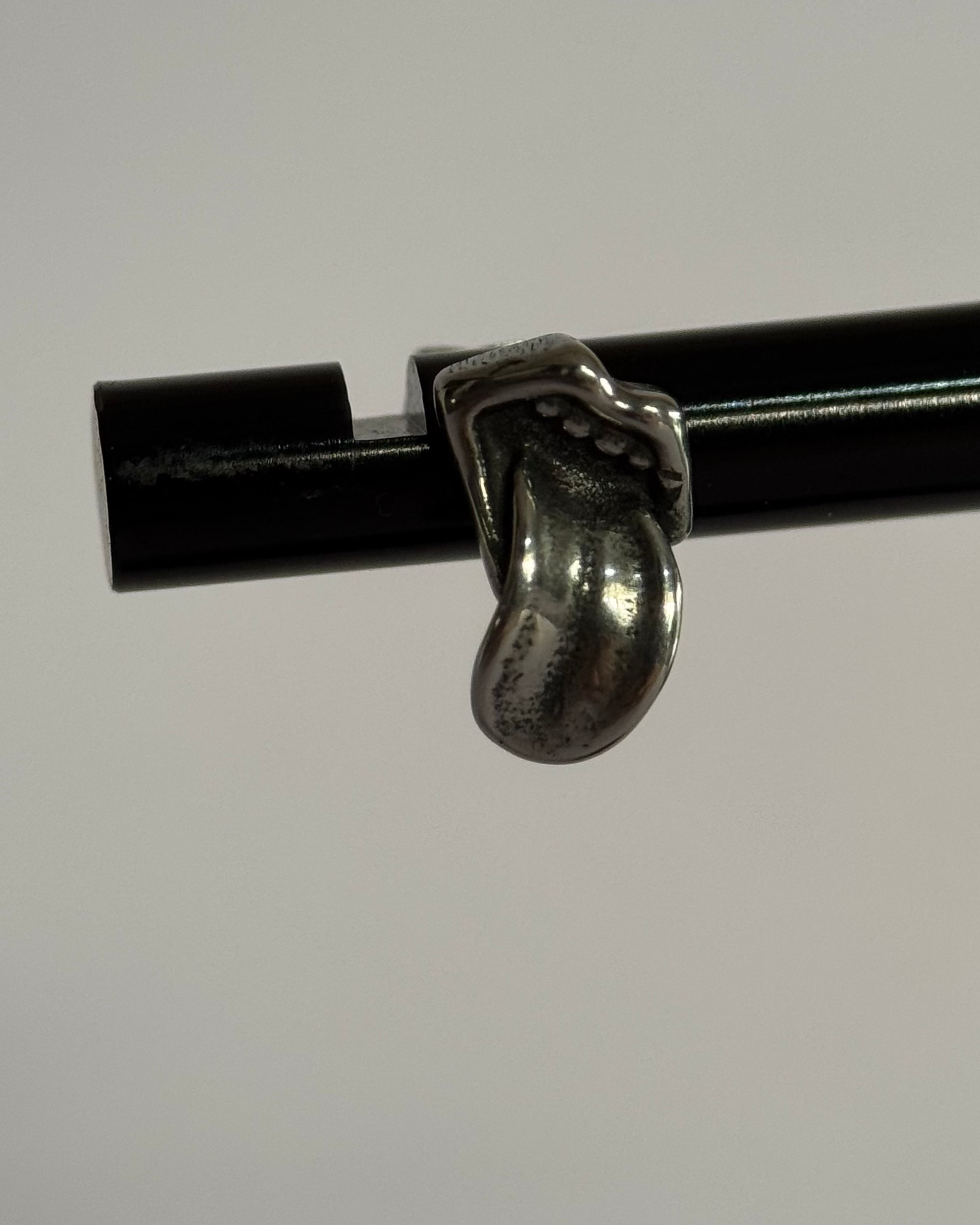 ROLLING EARRING