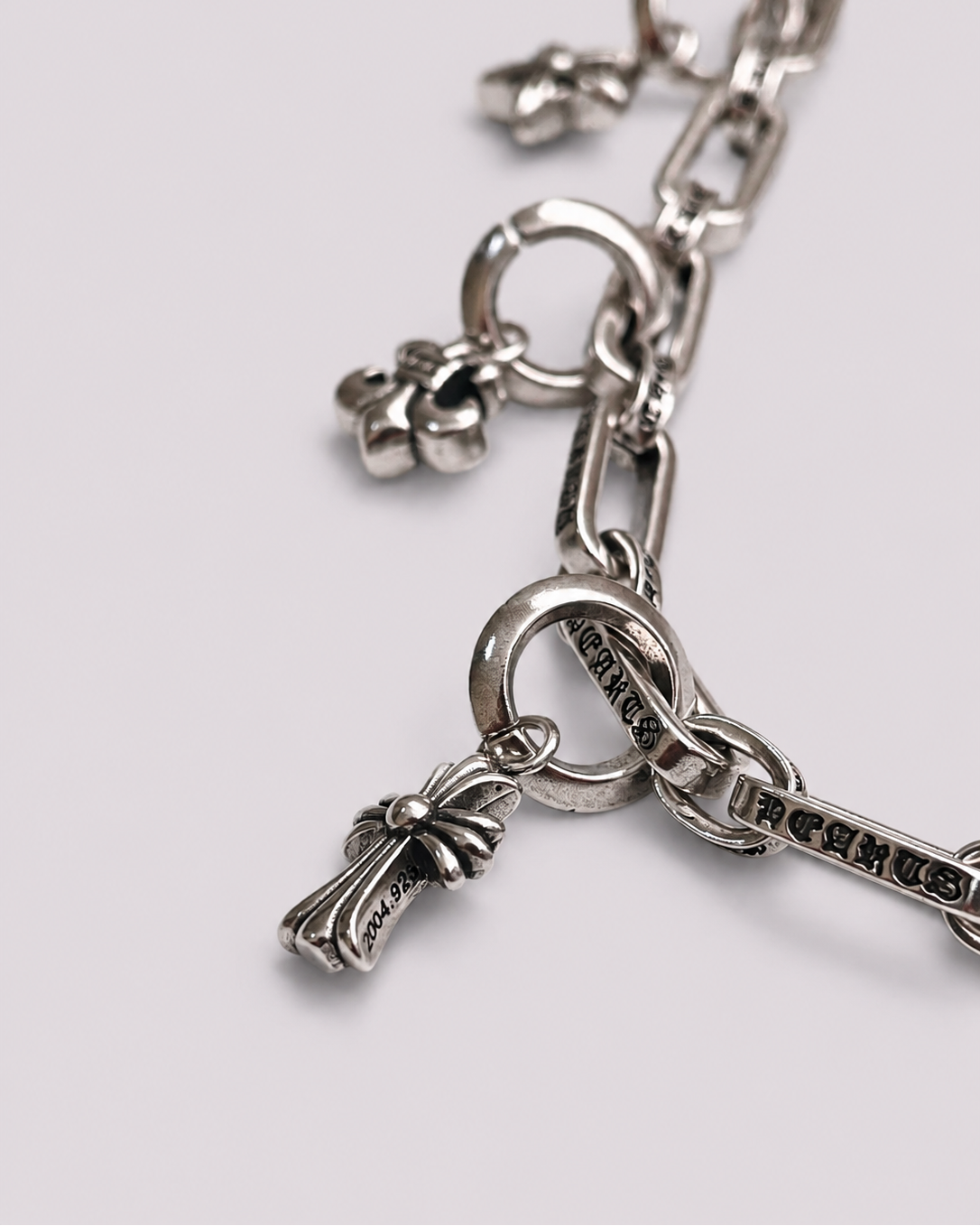CH NOCTIS RELIC CHARM